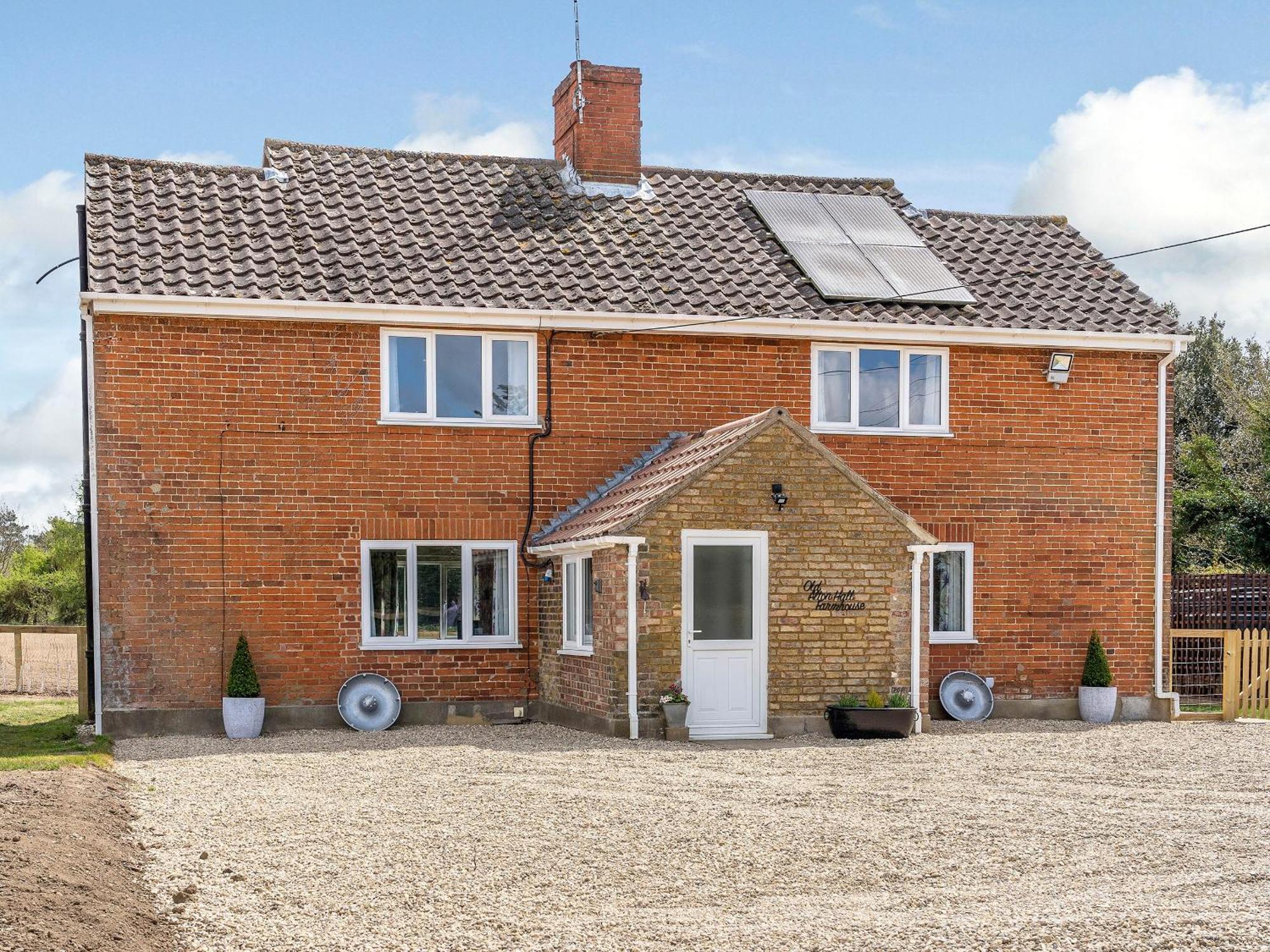 Old Alton Hall Farmhouse Tattingstone Exterior foto